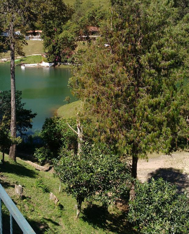 Вилла Las Cabanas Castillos Del Lago Гуатапе Экстерьер фото